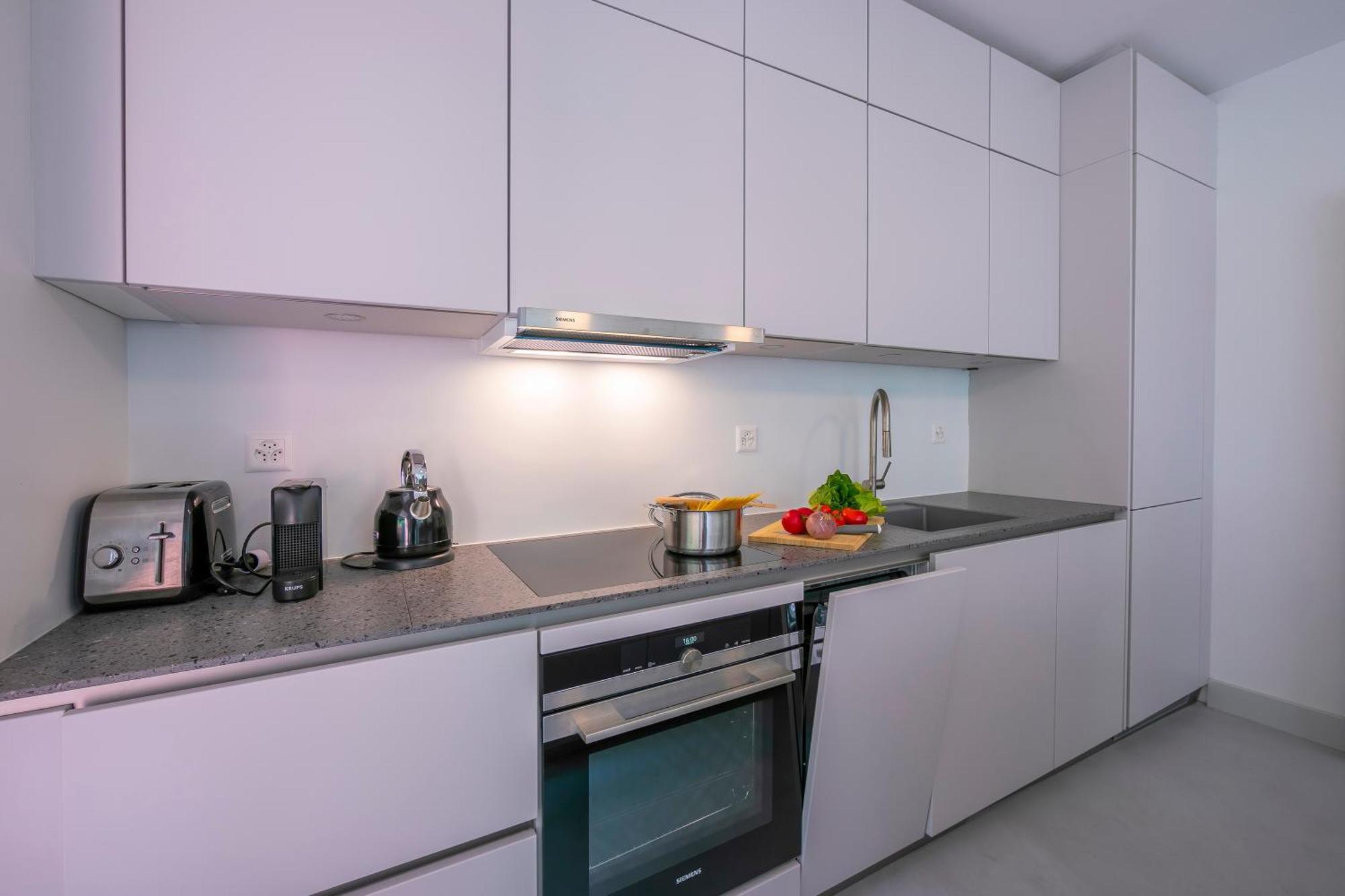 Coloratura - Happy Apartment Paradiso