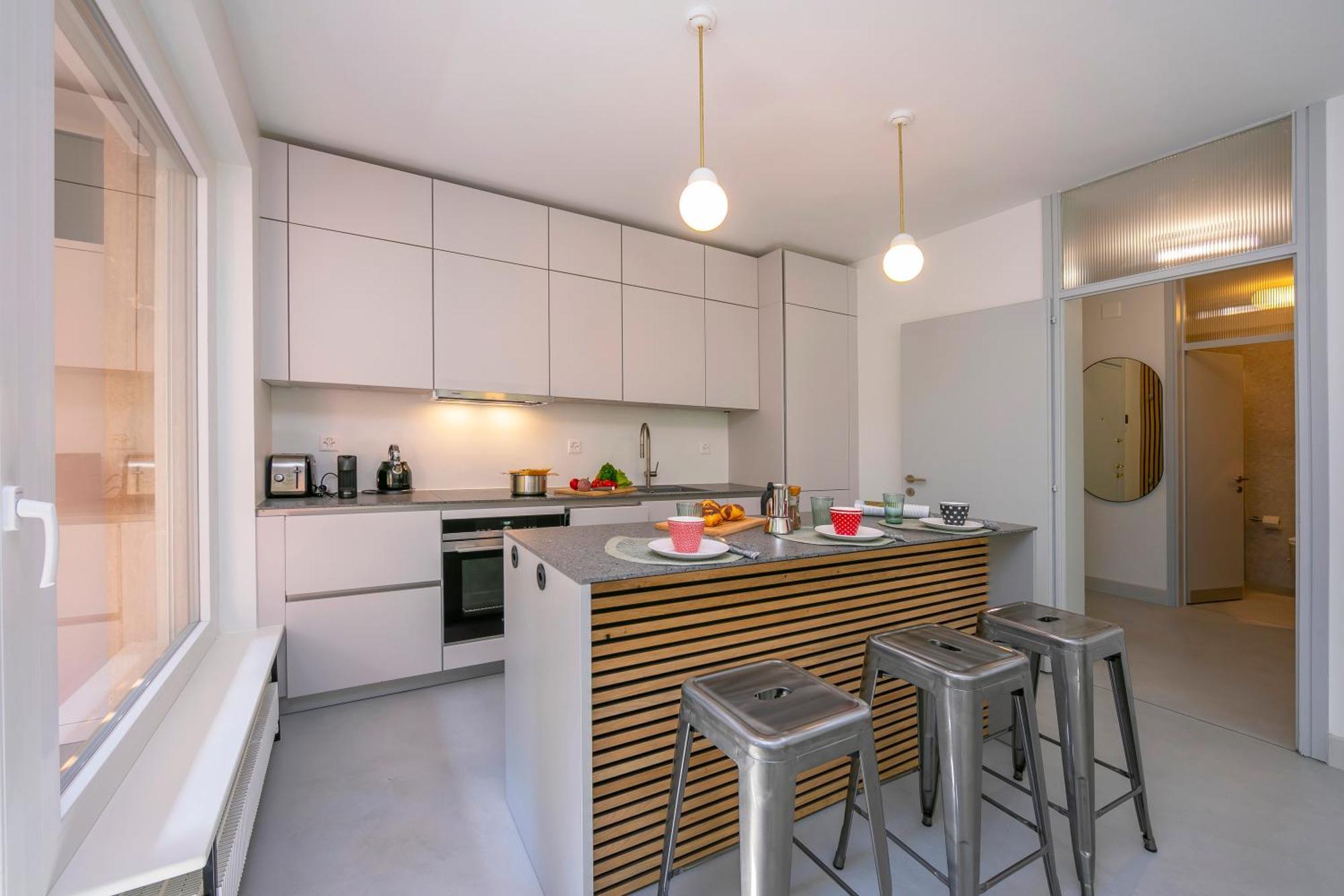 Coloratura - Happy Apartment Paradiso